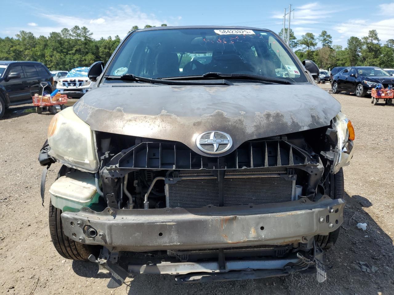 2011 Toyota Scion Xd - Фото 5