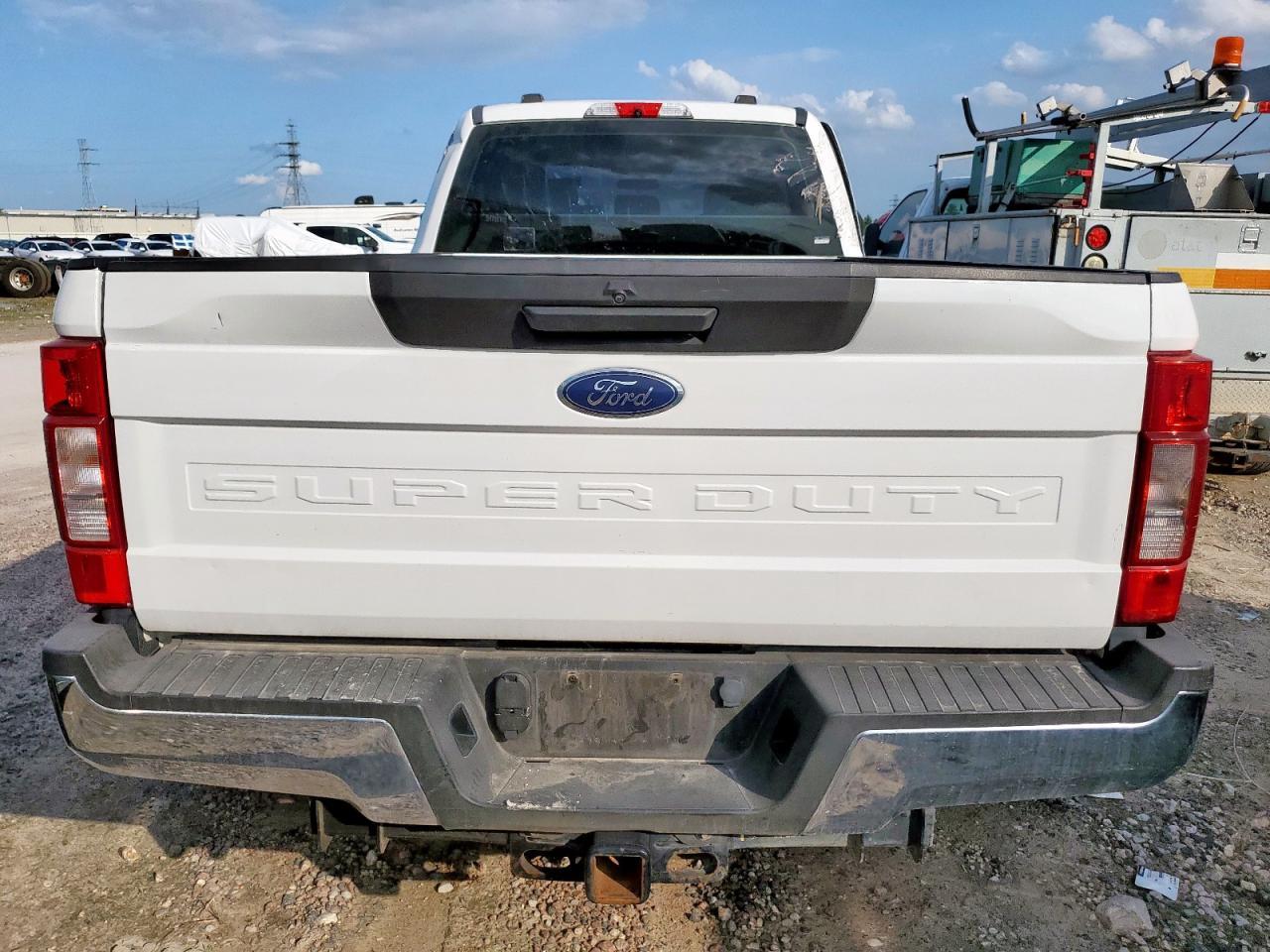 2020 Ford F350 Super Duty - Фото 6
