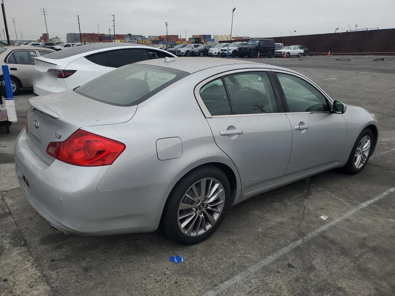 2011 Infiniti G37 Base - Image 3