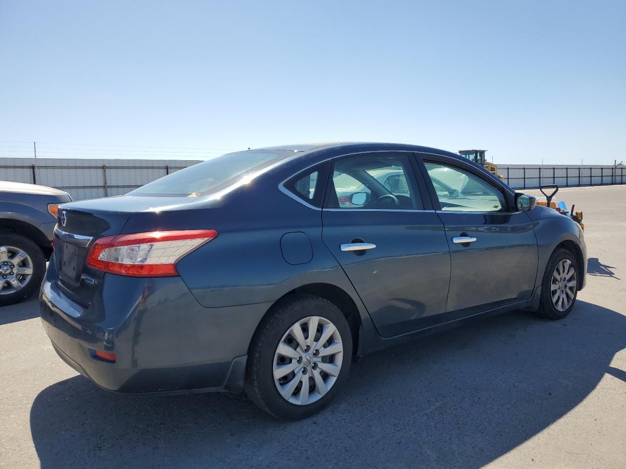 2014 Nissan Sentra S - Image 3