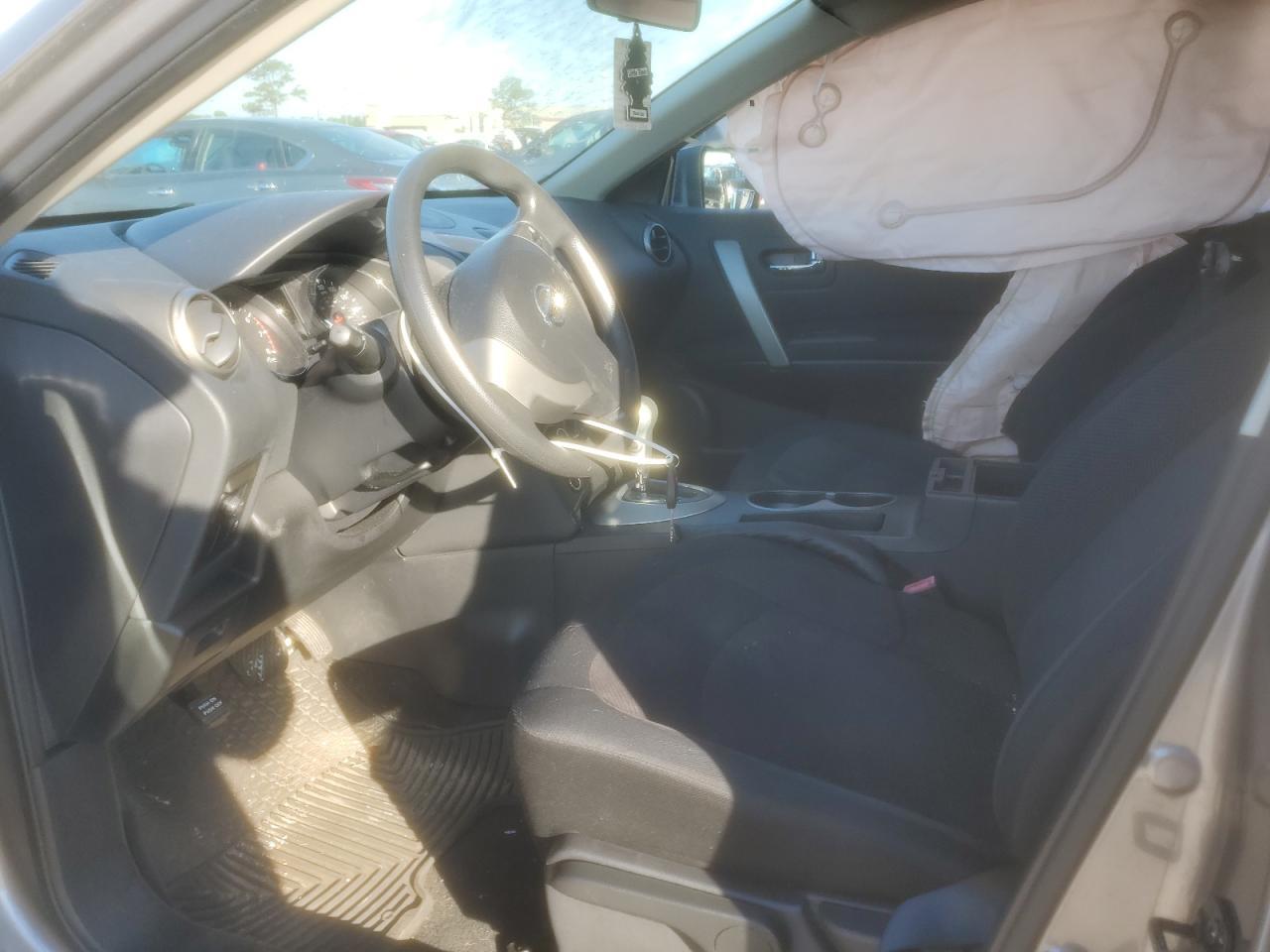 2011 Nissan Rogue S - Image 7