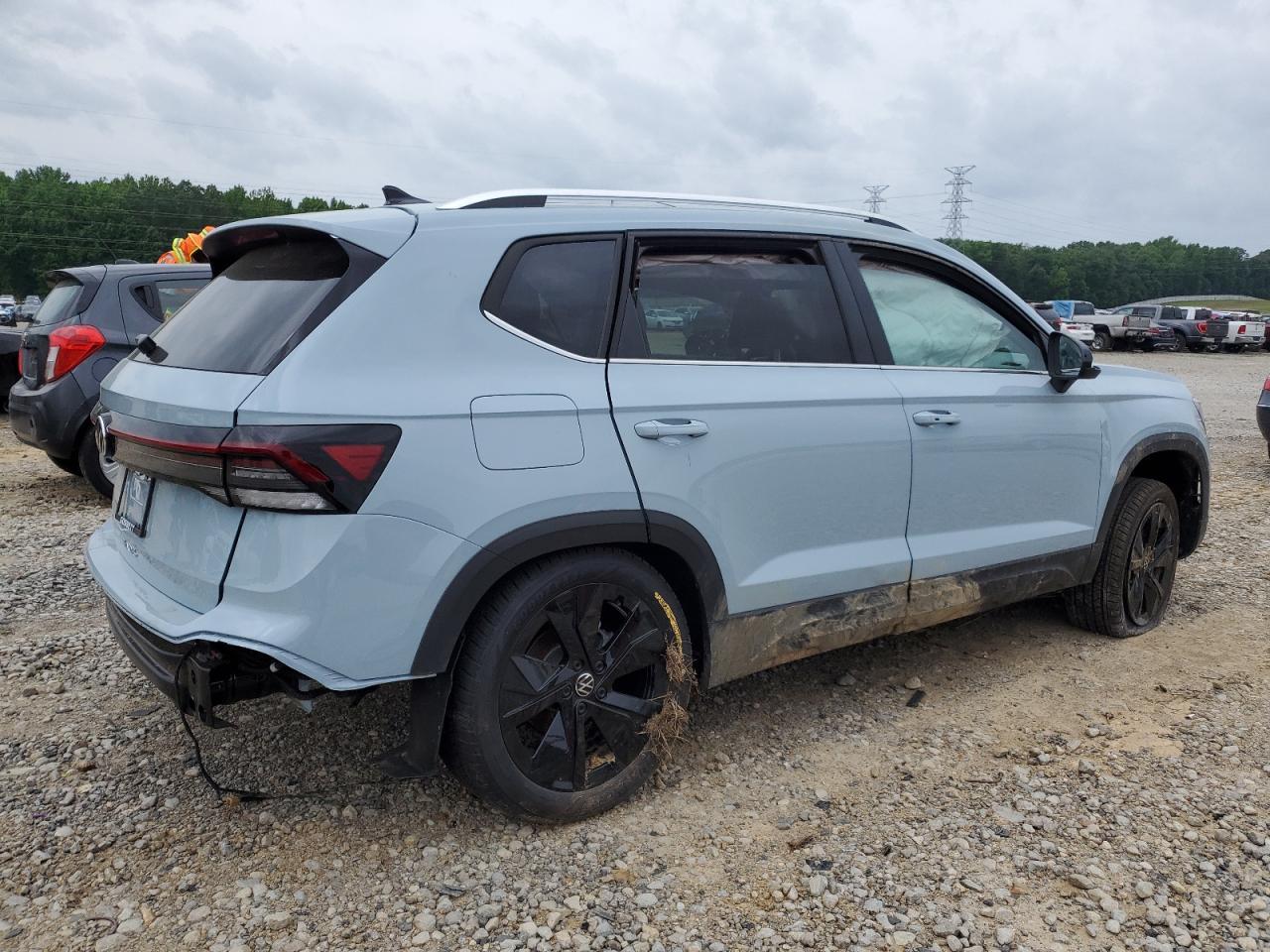 2025 Volkswagen Taos Se - Фото 3