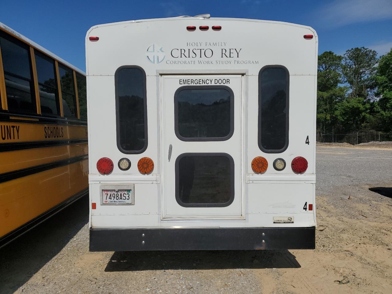 2016 Ford Econoline E350 Super Duty Cutaway Van - Image 6