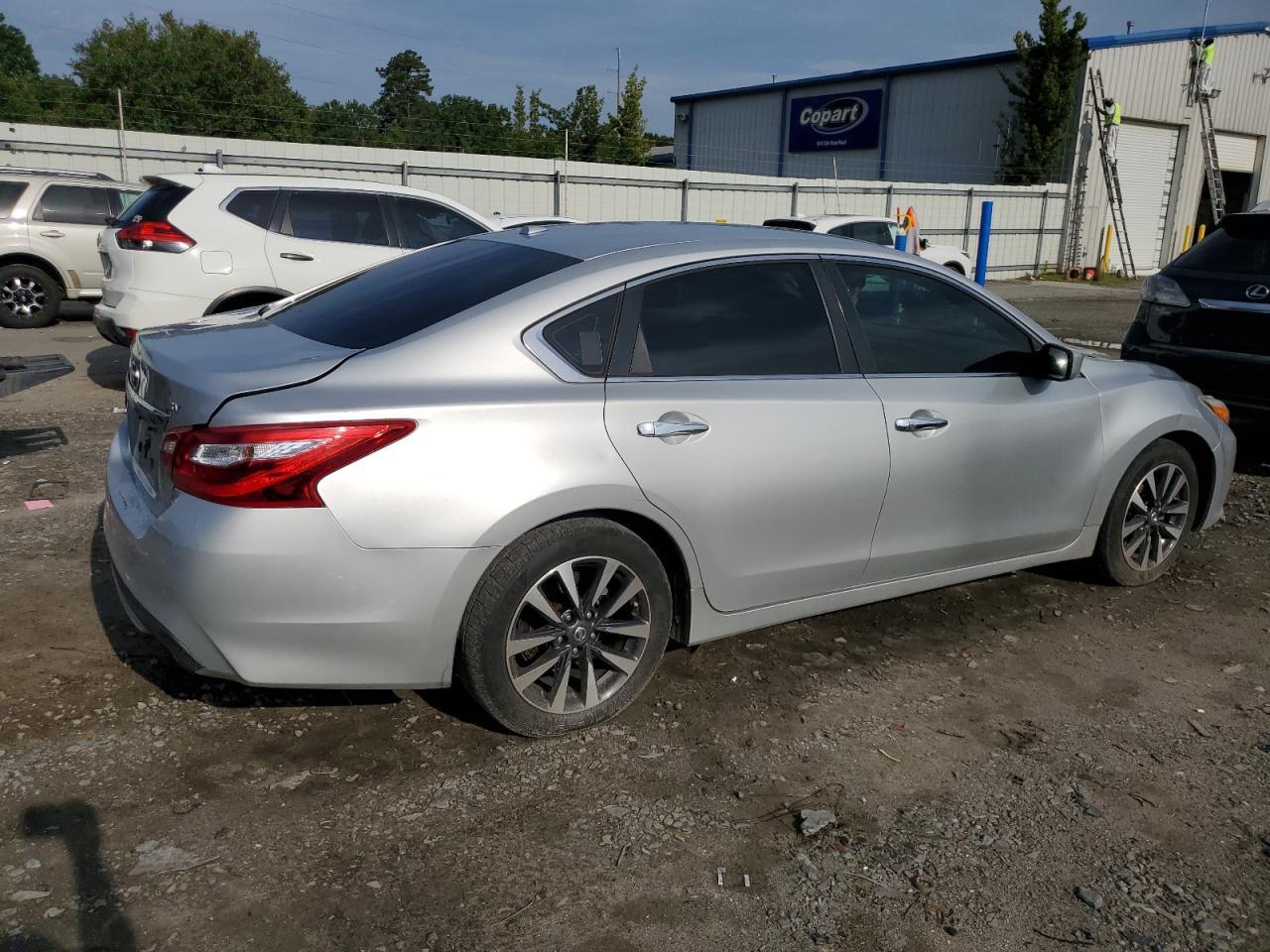 2016 Nissan Altima 2.5 - Фото 3