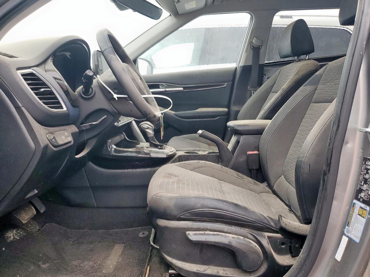2023 Kia Seltos S - Image 7