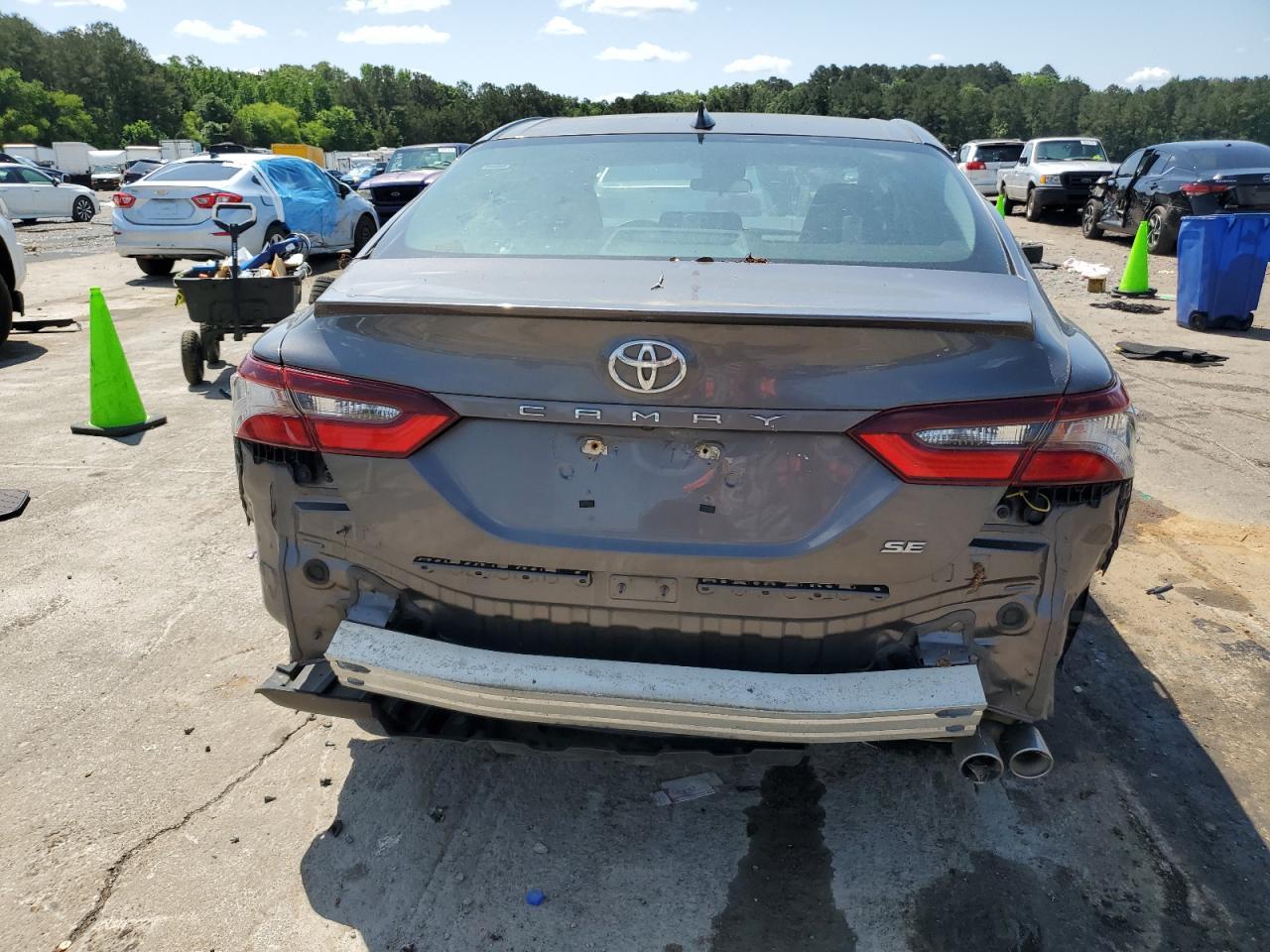 2021 Toyota Camry Se - Image 6