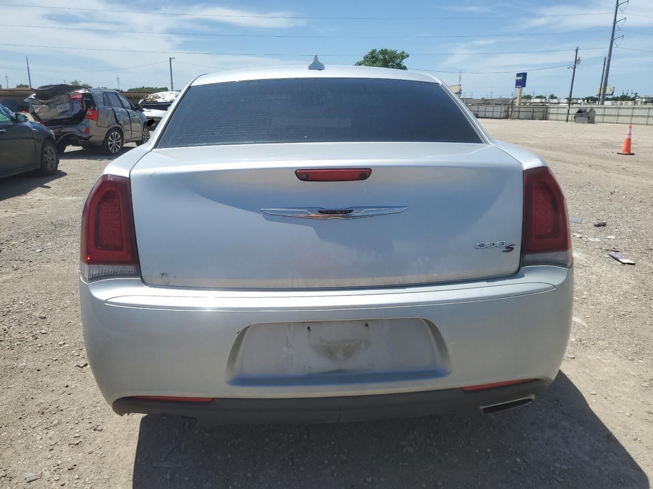 2020 Chrysler 300 S - Фото 6