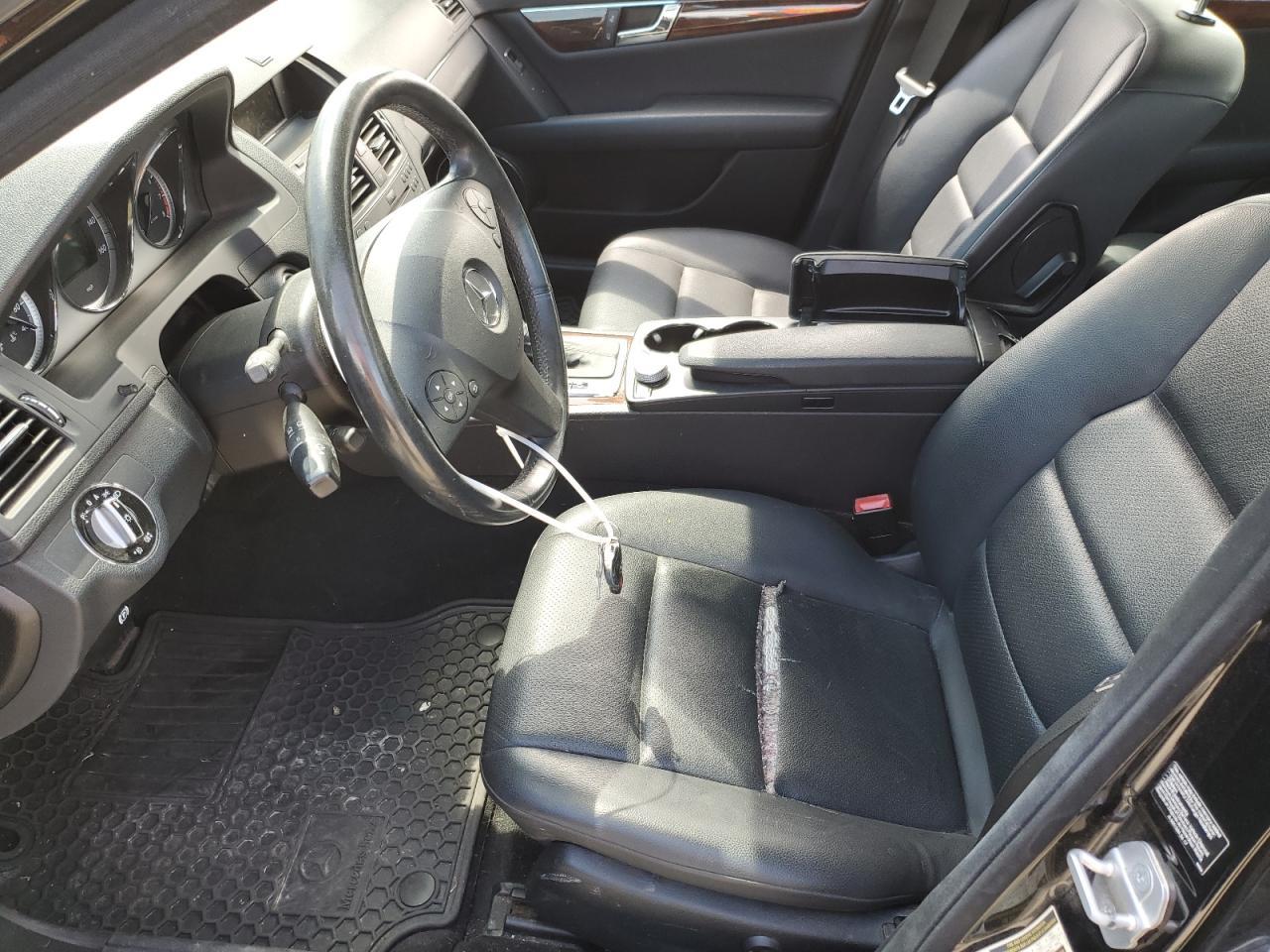 2010 Mercedes-Benz C 300 4Matic - Image 7