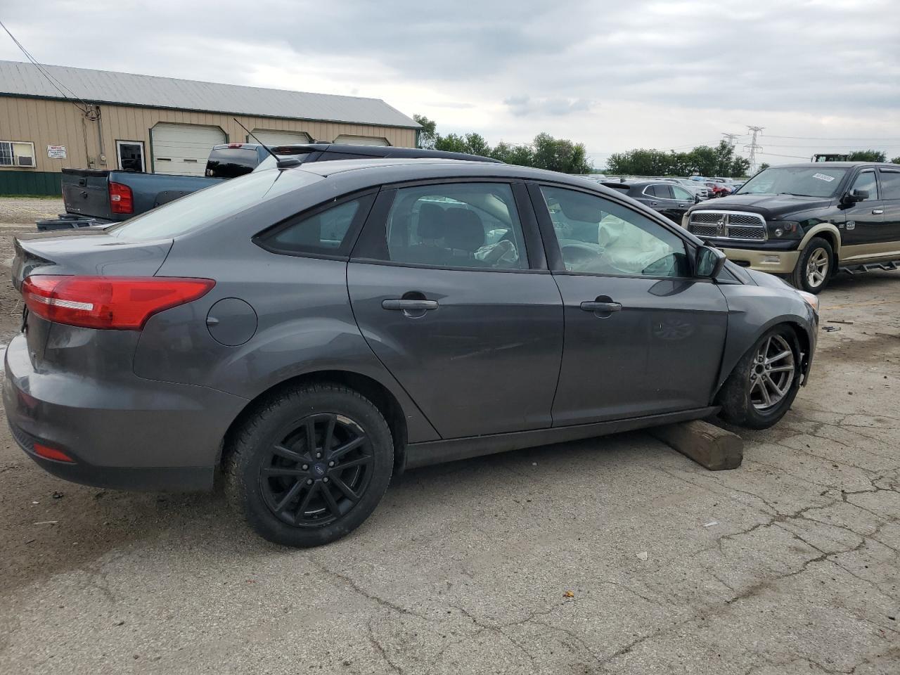 2018 Ford Focus Se - Image 3