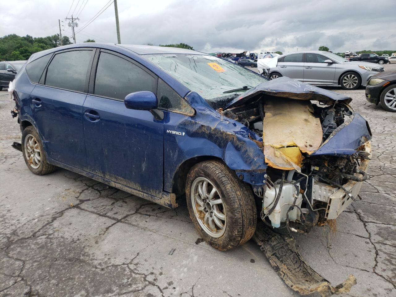 2013 Toyota Prius V - Image 4