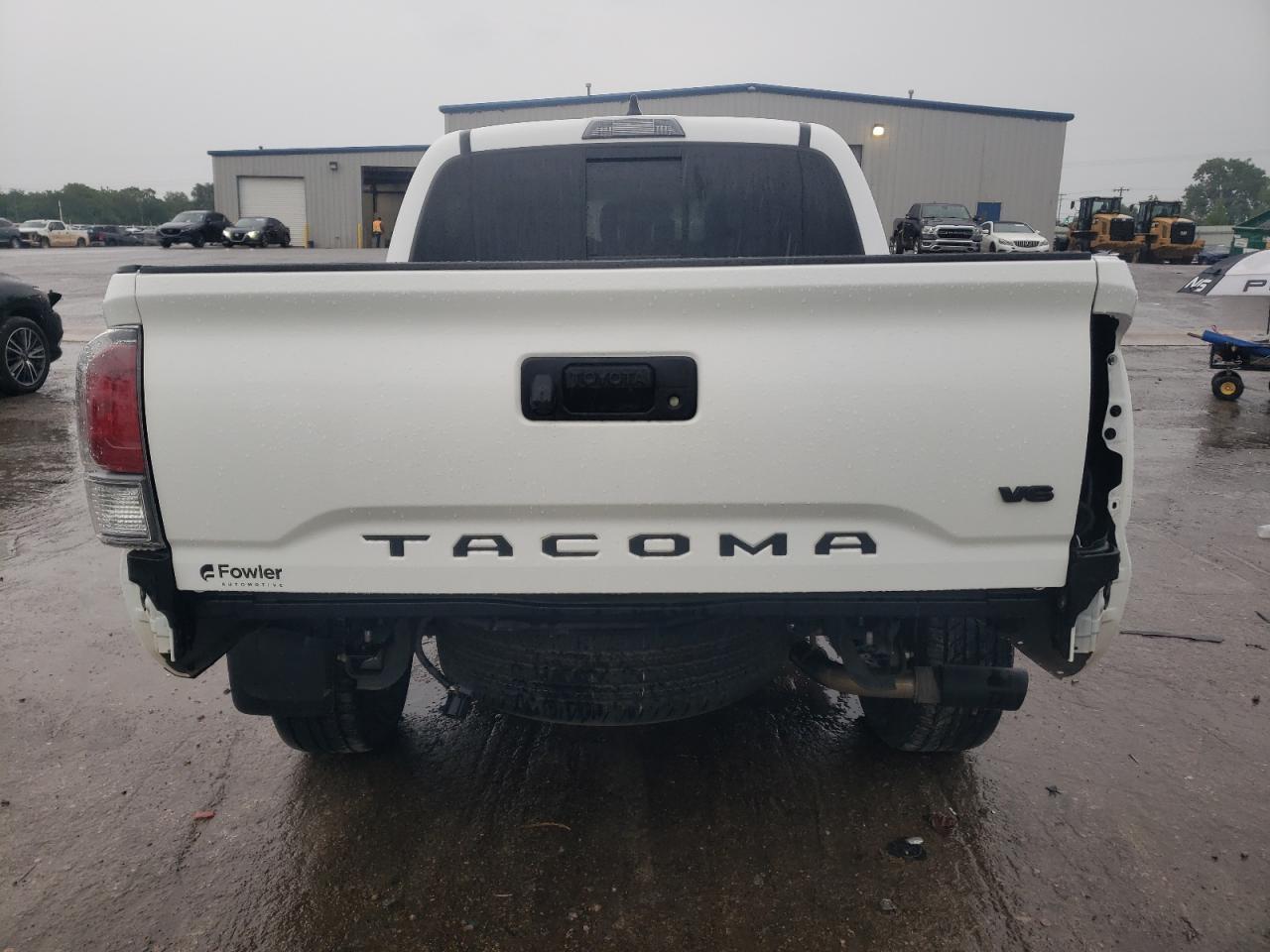 2022 Toyota Tacoma Double Cab - Фото 6