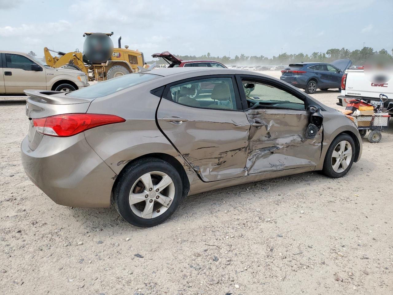 2013 Hyundai Elantra Gls - Фото 3