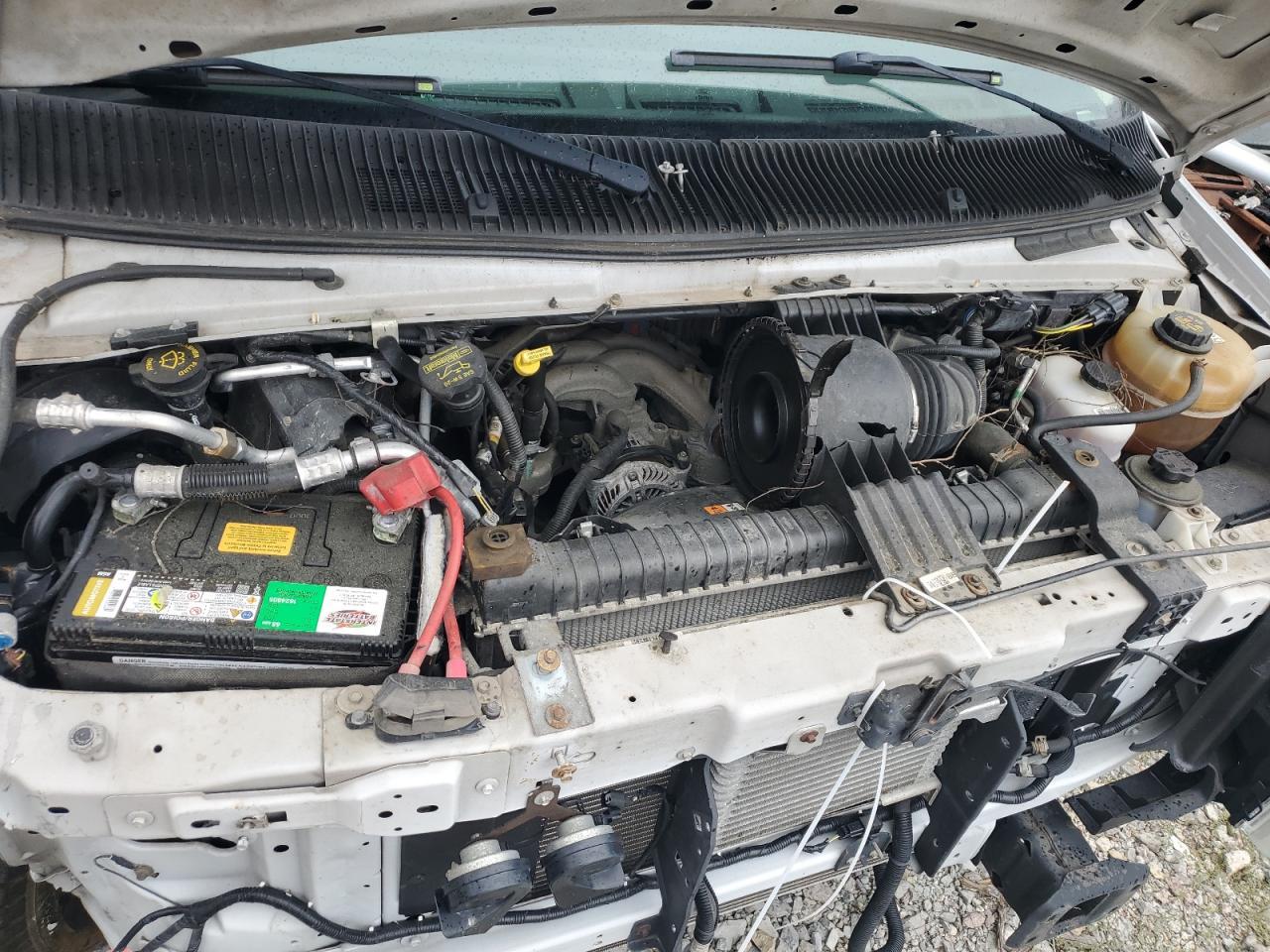 2012 Ford Econoline E450 Super Duty Cutaway Van - Фото 7