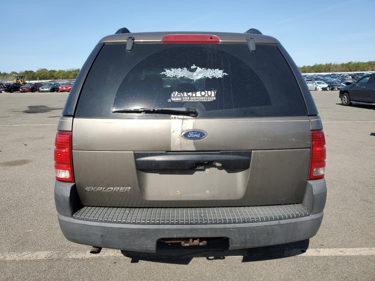 2004 Ford Explorer Xls - Image 6