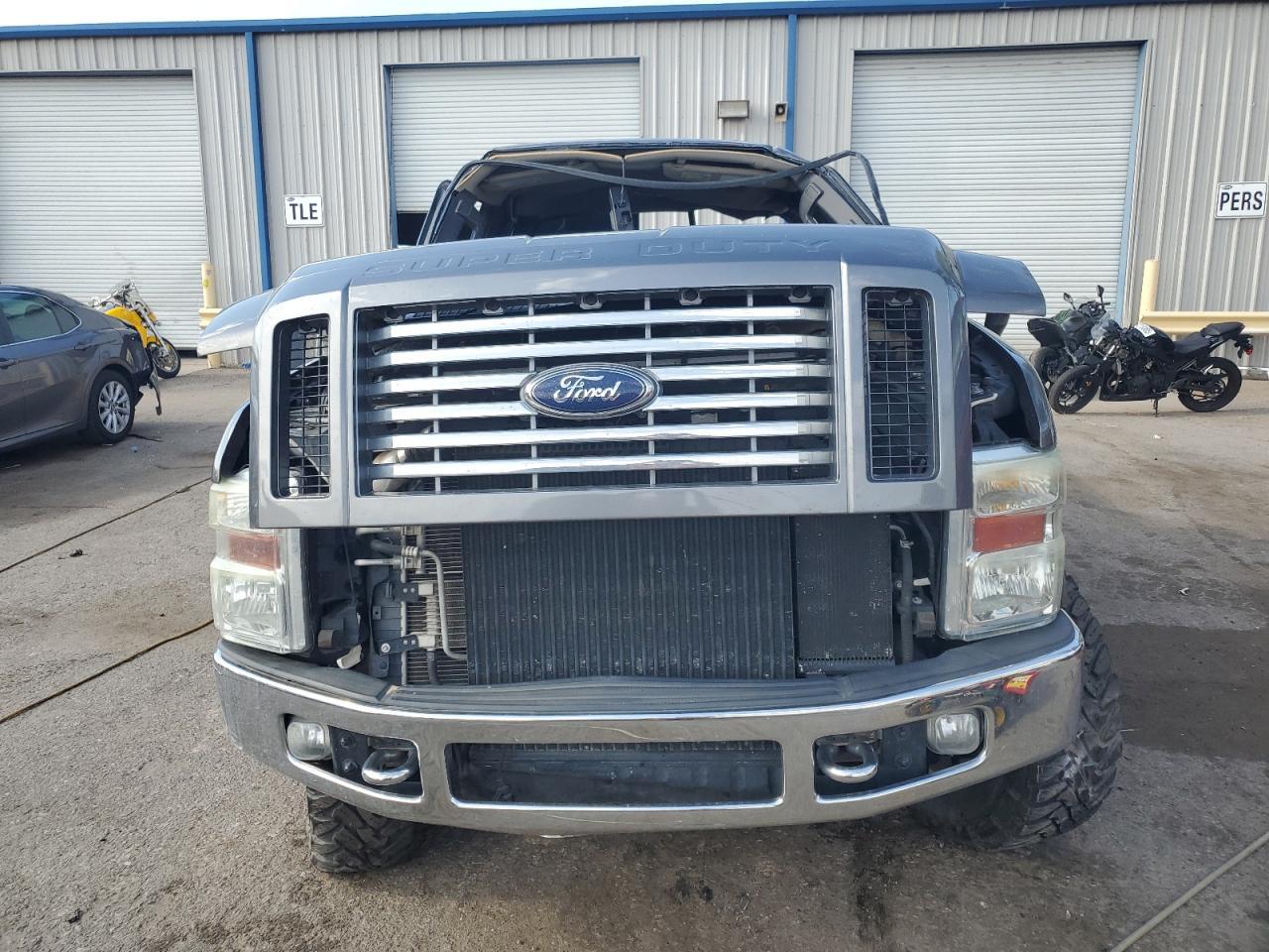 2010 Ford F350 Super Duty - Image 5