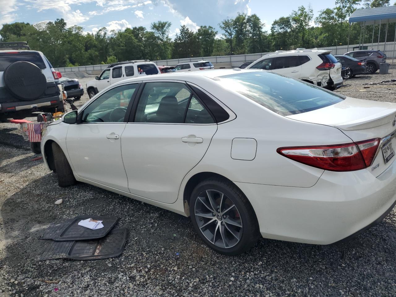 2015 Toyota Camry Le - Image 2