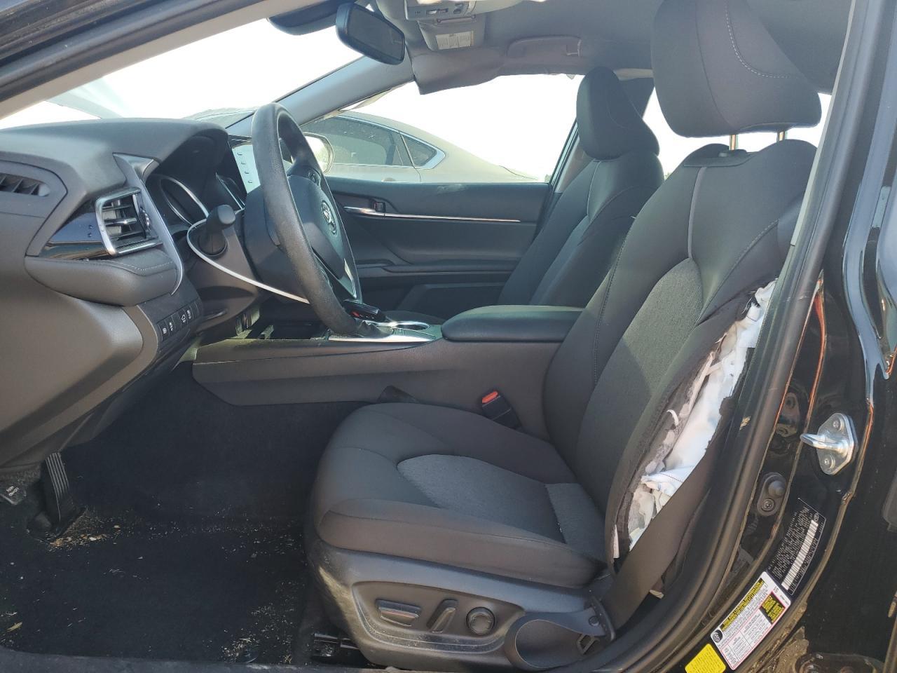 2023 Toyota Camry Le - Фото 7