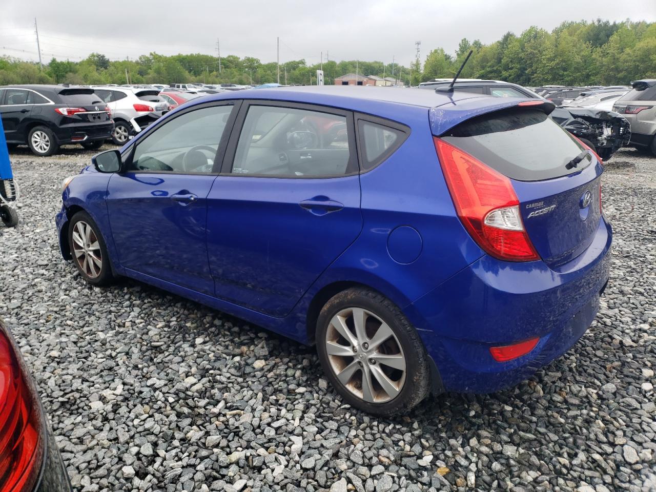 2013 Hyundai Accent Gls - Image 2