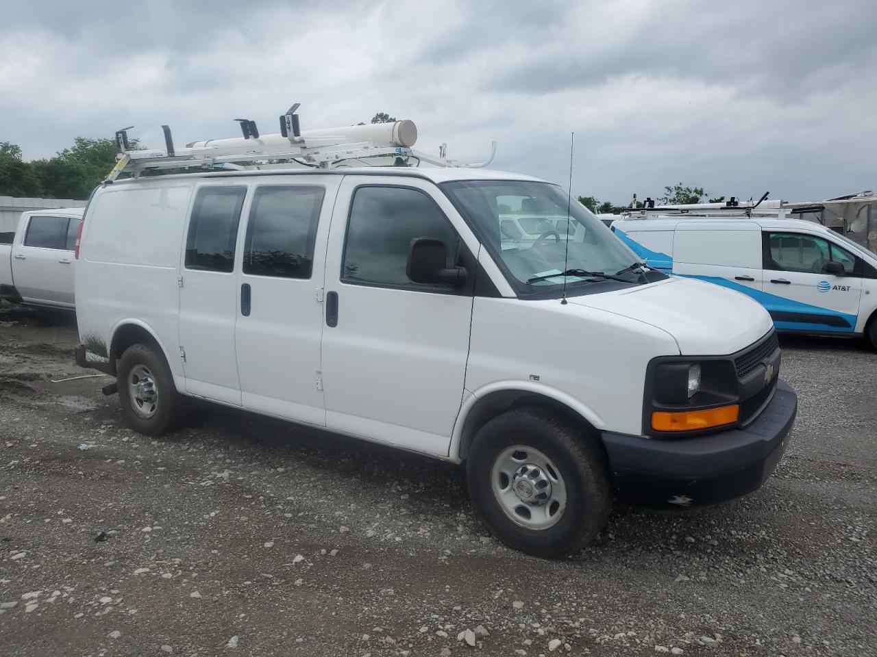 2013 Chevrolet Express G2500 - Image 4