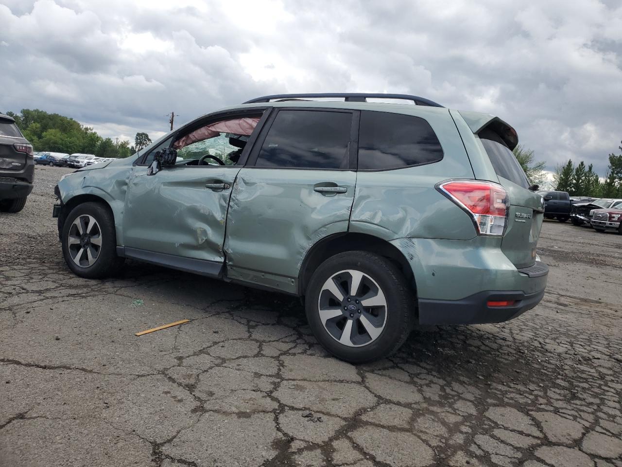 2018 Subaru Forester 2.5I Premium - Image 2