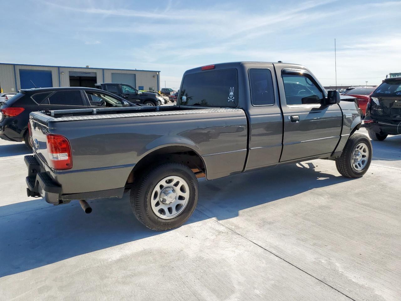 2010 Ford Ranger Super Cab - Image 3