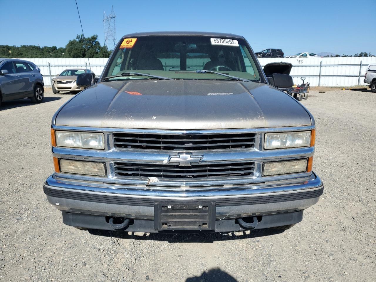 1999 Chevrolet Suburban K1500 - Фото 5