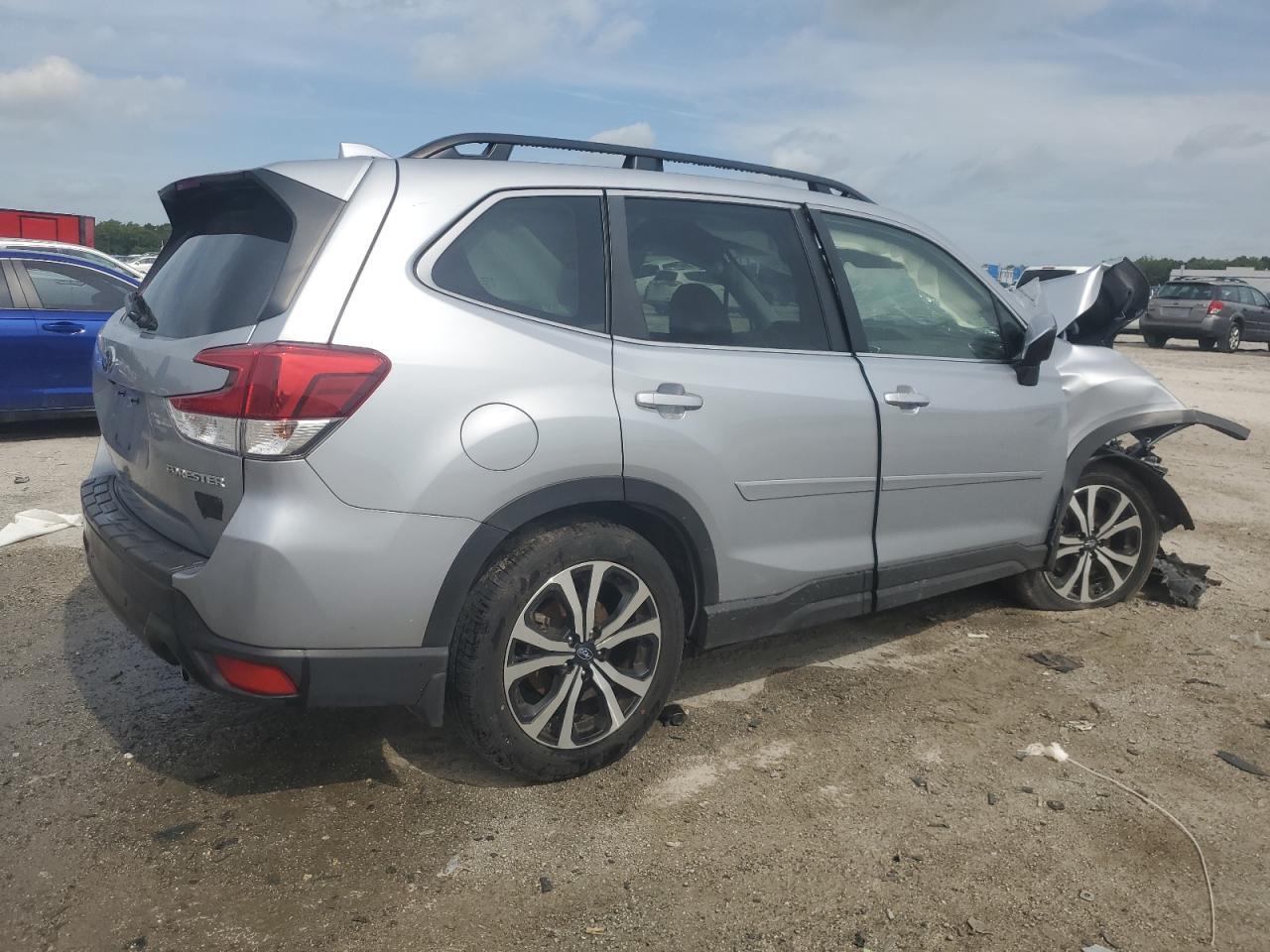 2023 Subaru Forester Limited - Image 3