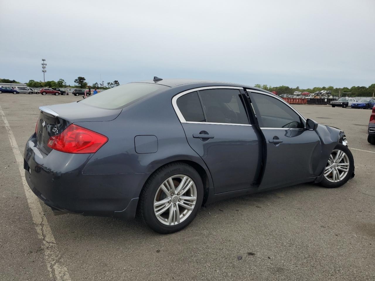 2012 Infiniti G37 - Фото 3