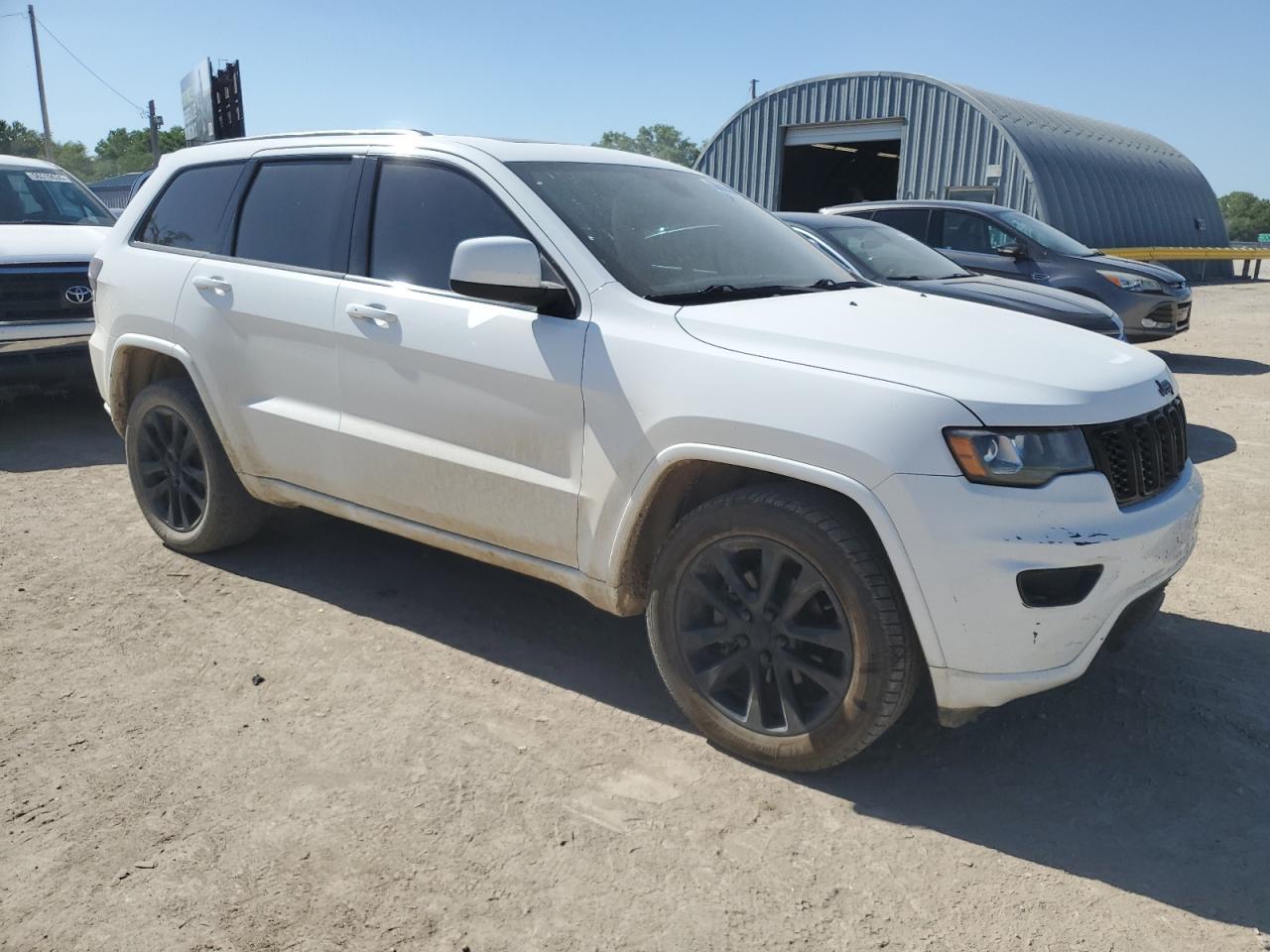 2017 Jeep Grand Cherokee Laredo - Фото 4
