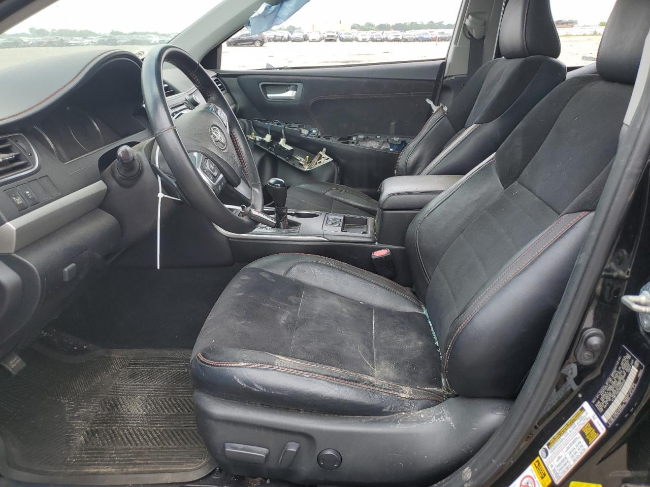 2017 Toyota Camry Le - Image 7