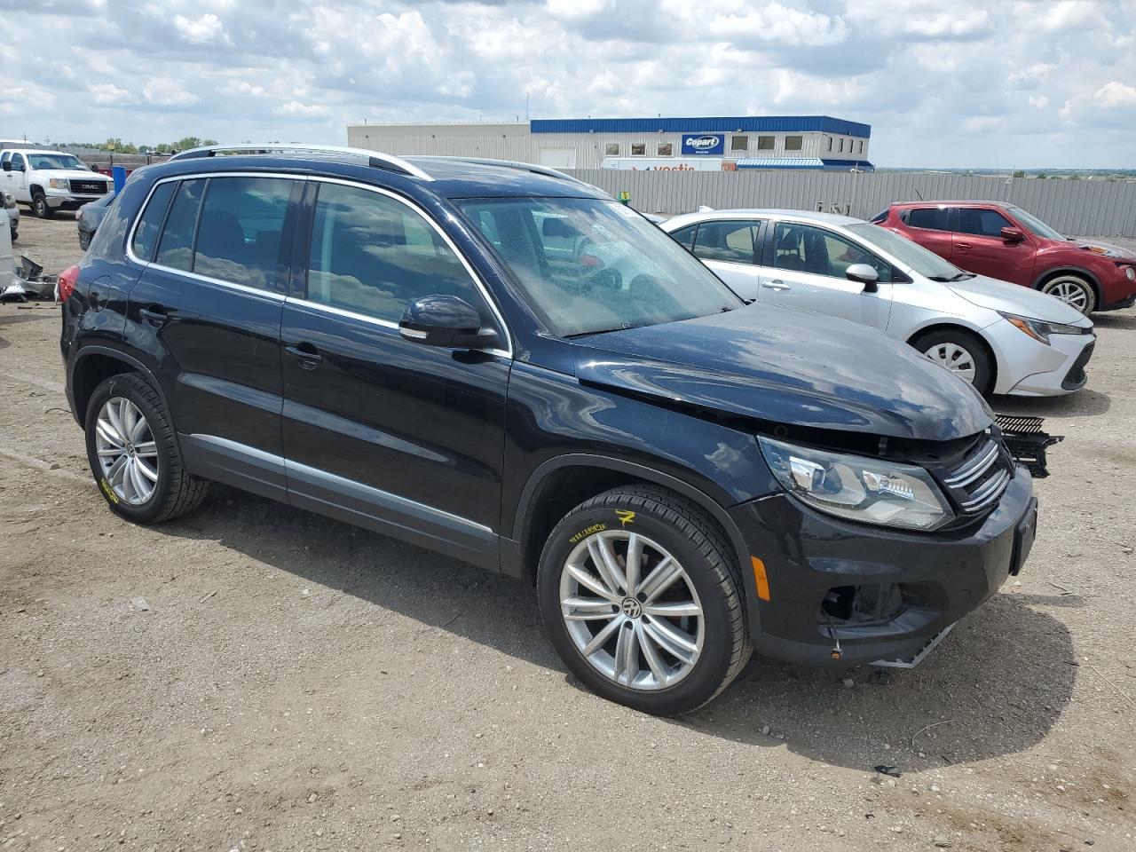 2016 Volkswagen Tiguan S - Image 4