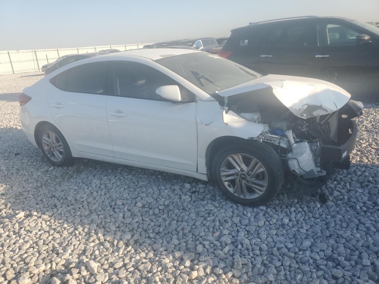 2019 Hyundai Elantra Sel - Фото 4