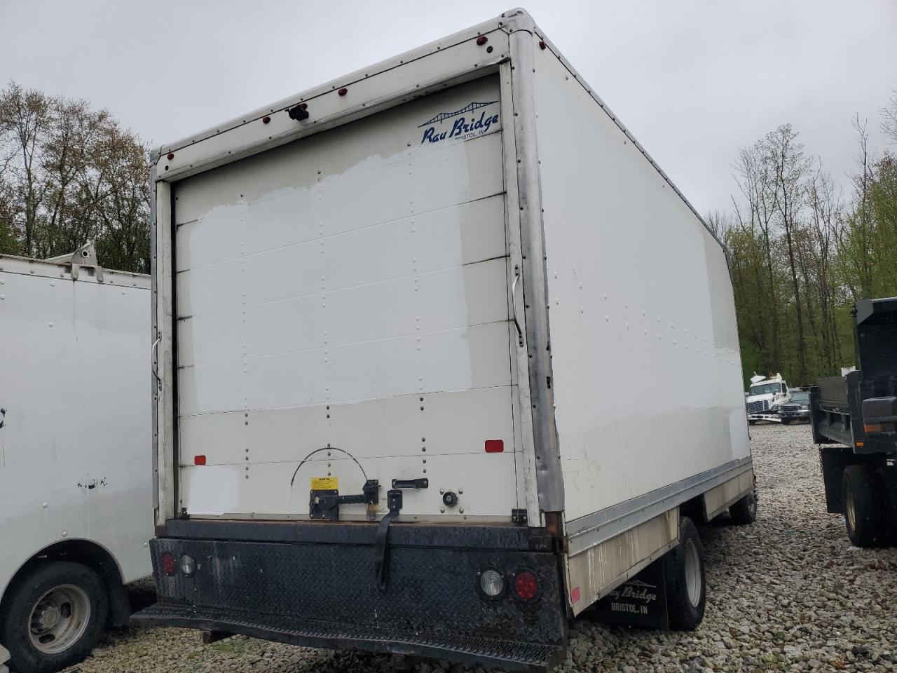 2018 Chev Express G4500 - Фото 3