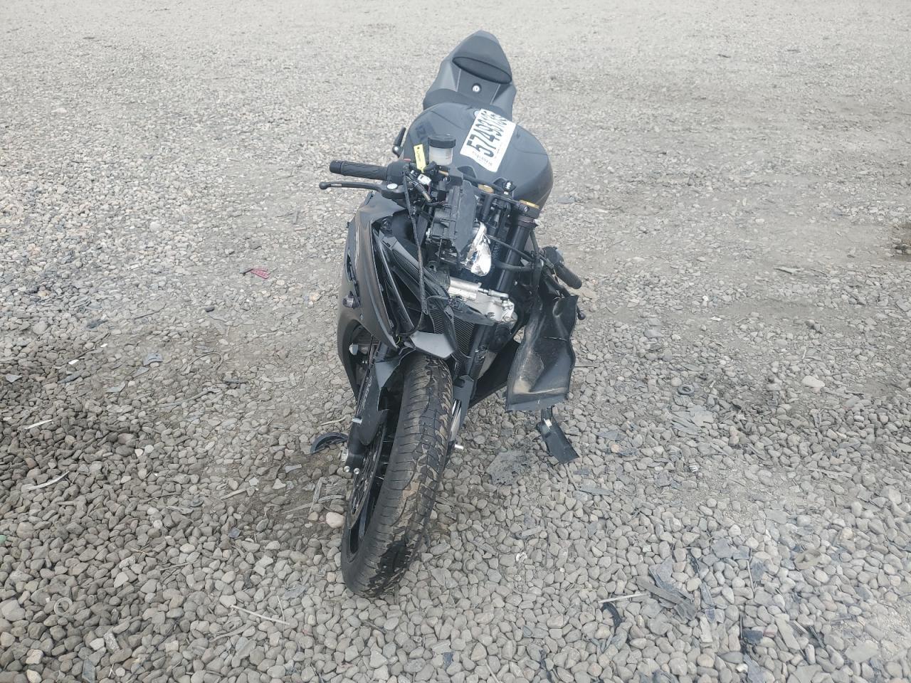 2022 Suzuki Gsx-R1000 - Image 2