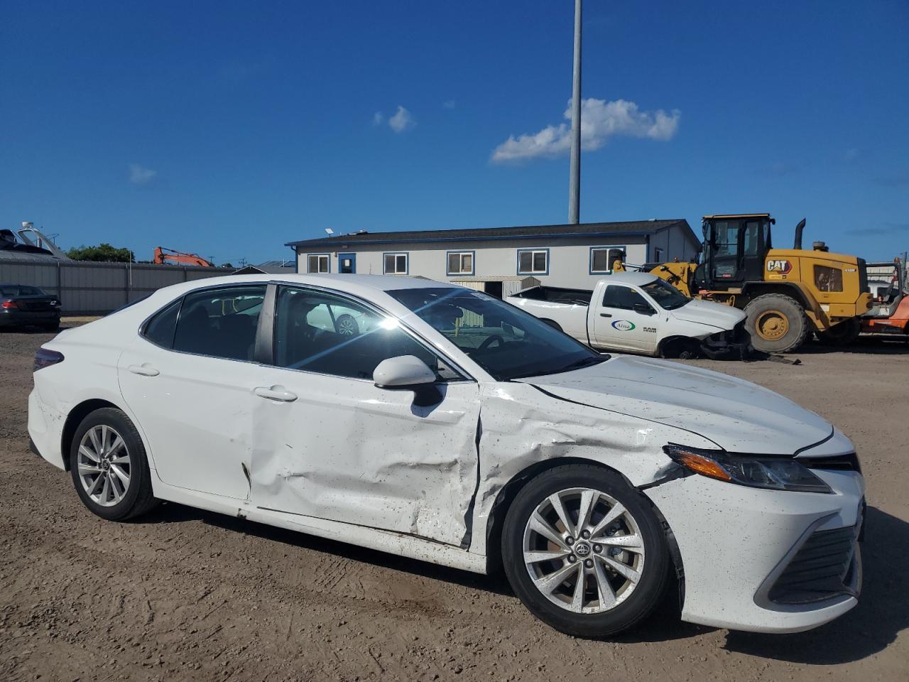 2024 Toyota Camry Le - Фото 4