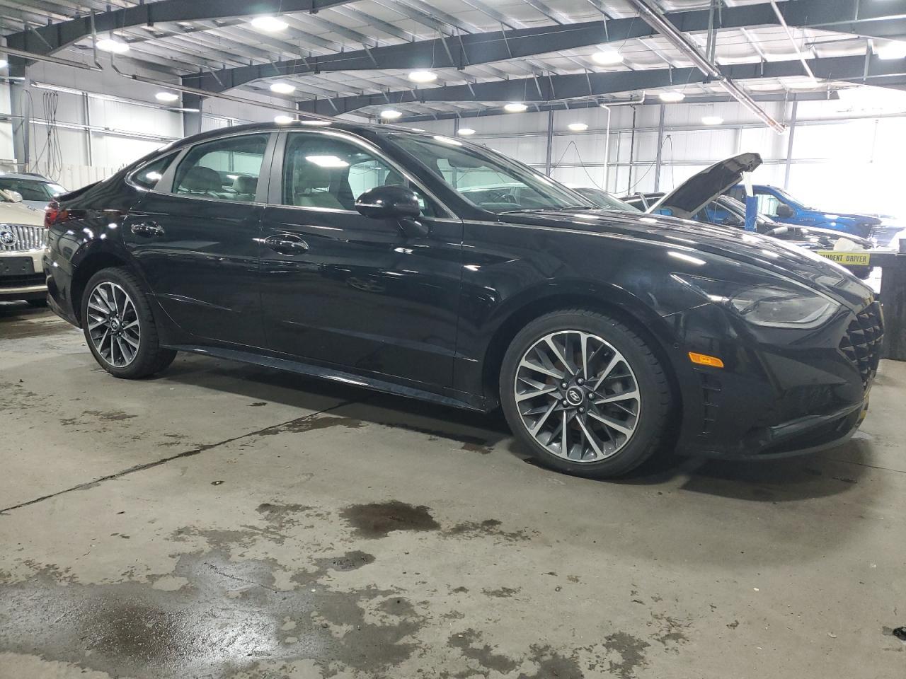 2022 Hyundai Sonata Limited - Image 4