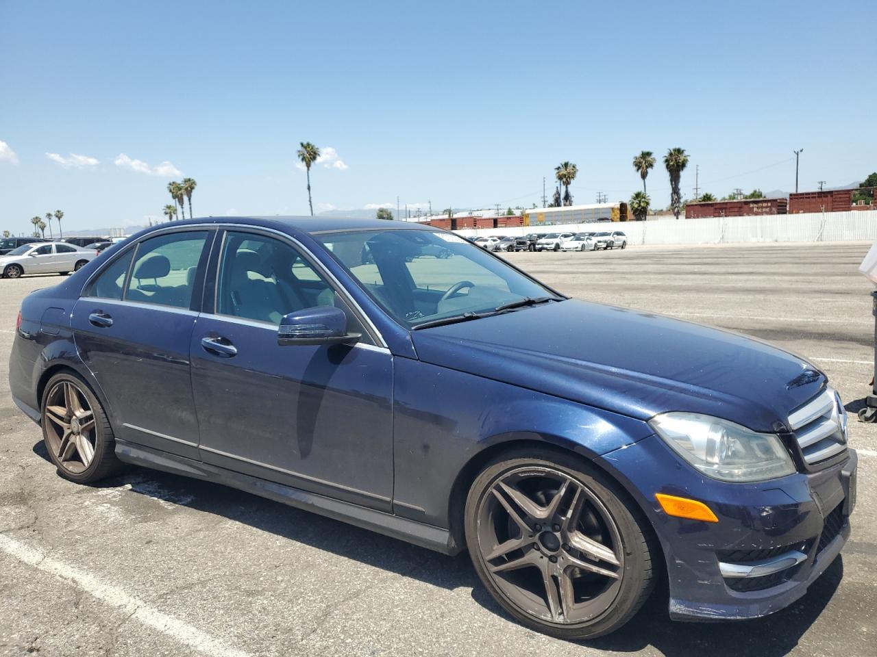 2013 Mercedes-Benz C 250 - Image 4