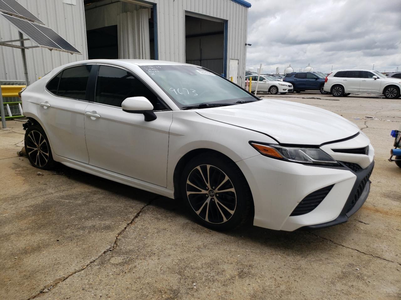 2019 Toyota Camry L - Image 4