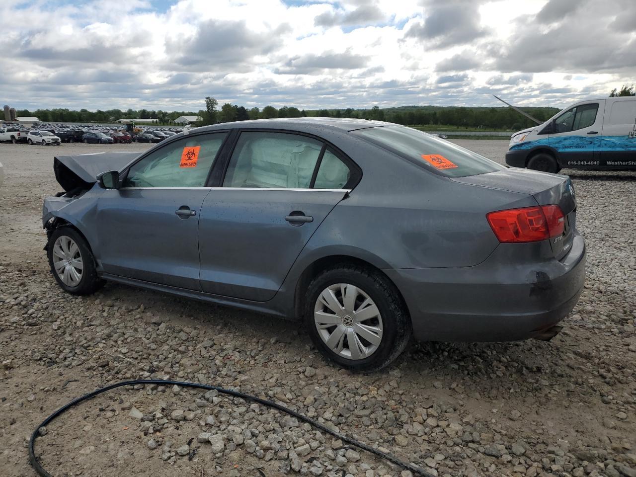 2013 Volkswagen Jetta Se - Image 2