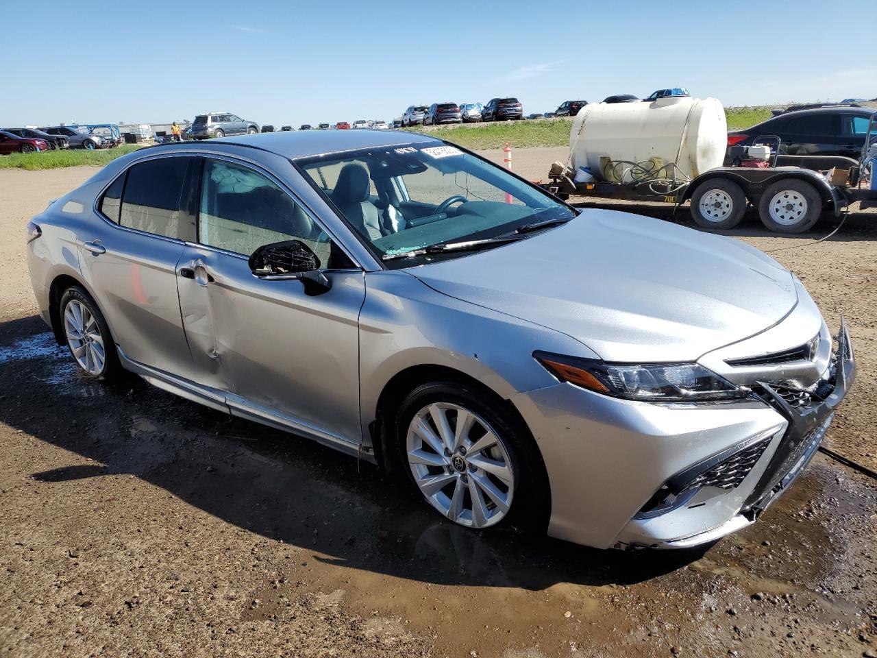 2021 Toyota Camry Se - Image 4