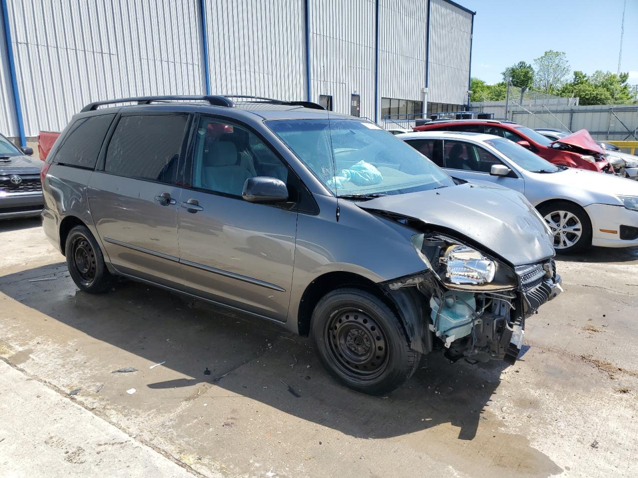 2004 Toyota Sienna Ce - Фото 4