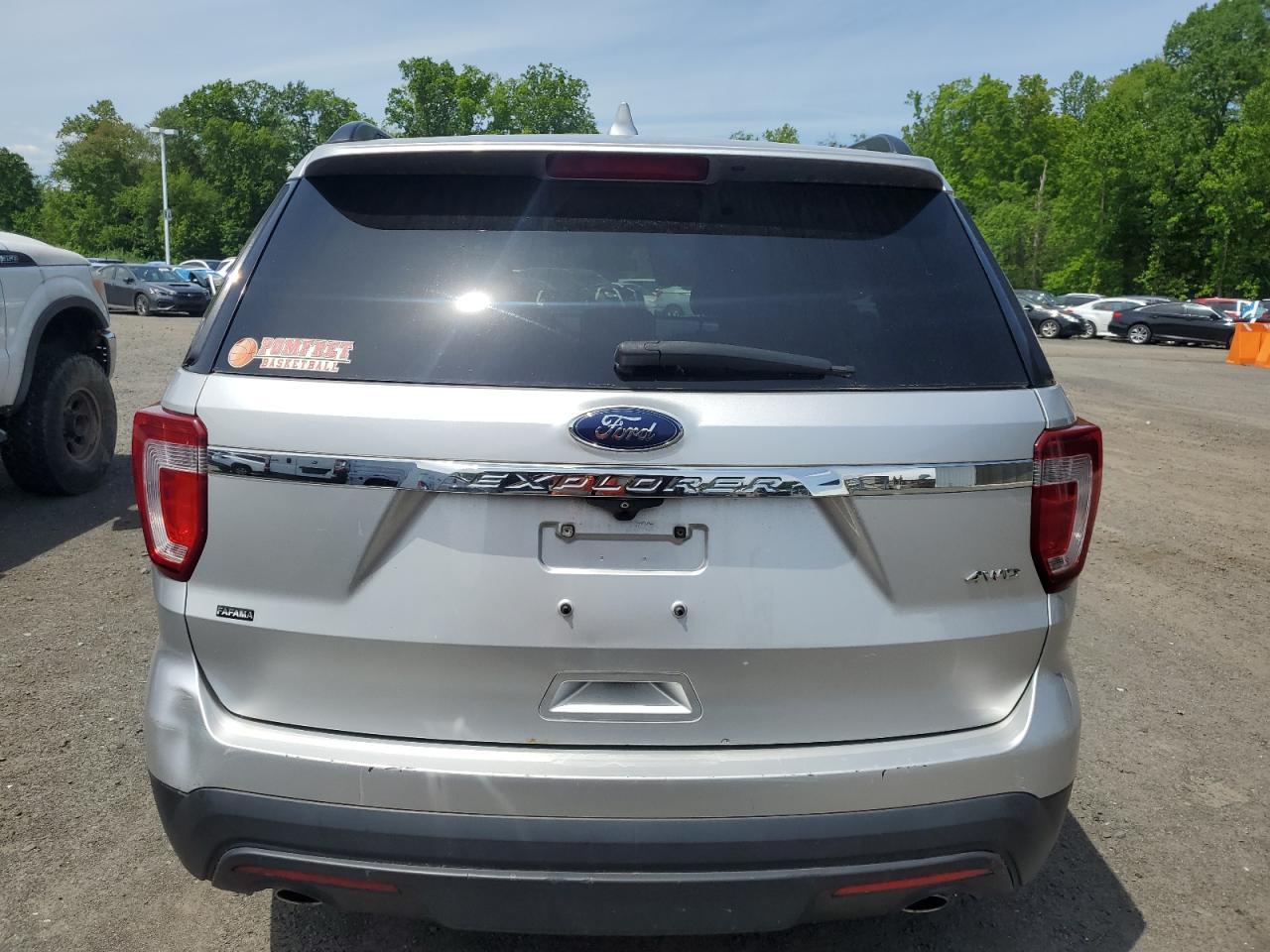2016 Ford Explorer - Фото 6