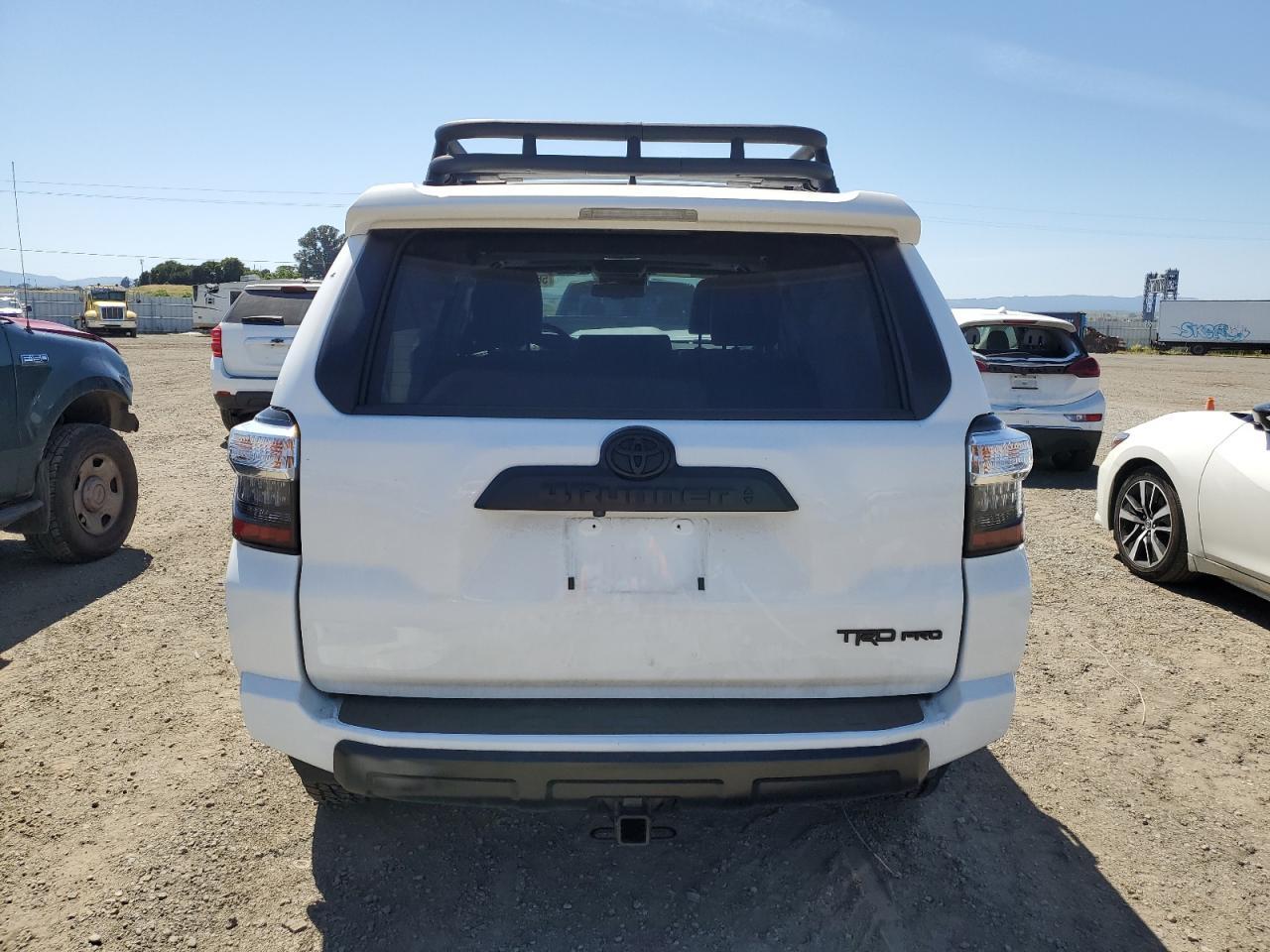 2024 Toyota 4Runner Sr5 Premium - Image 6