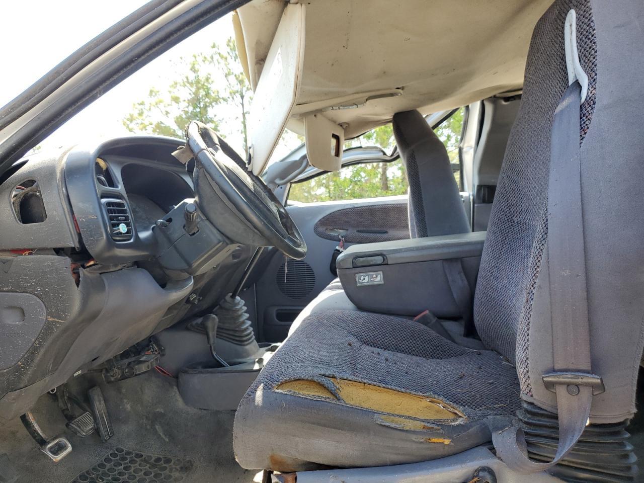 2002 Dodge Ram 2500 - Фото 7