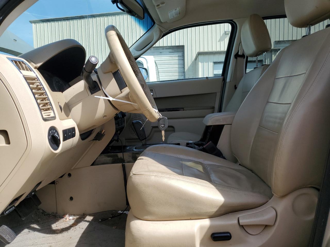 2011 Ford Escape Limited - Фото 7