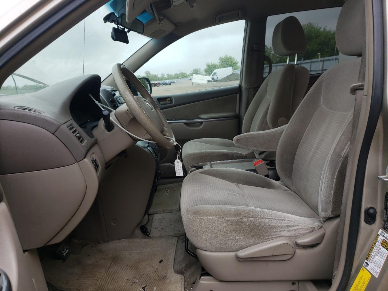 2009 Toyota Sienna Ce - Image 7