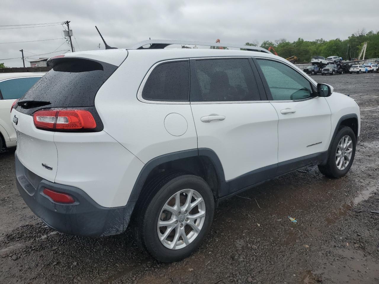2015 Jeep Cherokee Latitude - Фото 3
