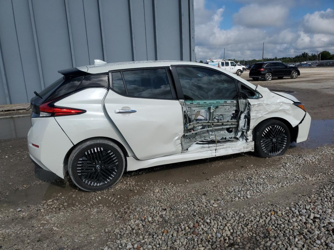2024 Nissan Leaf Sv Plus - Фото 3