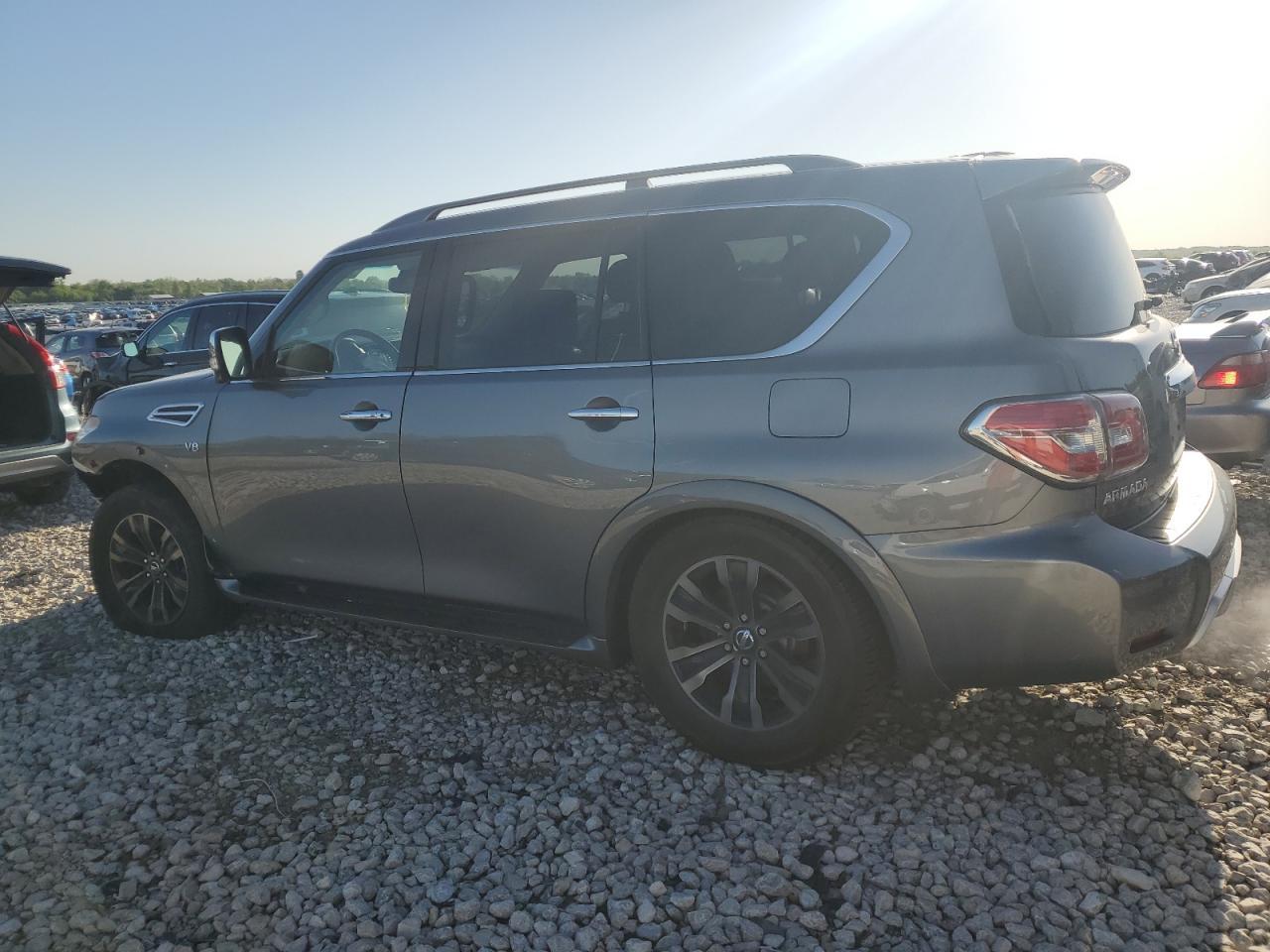 2017 Nissan Armada Platinum - Фото 2