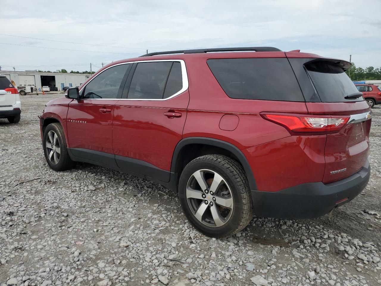 2019 Chevrolet Traverse Lt - Фото 2